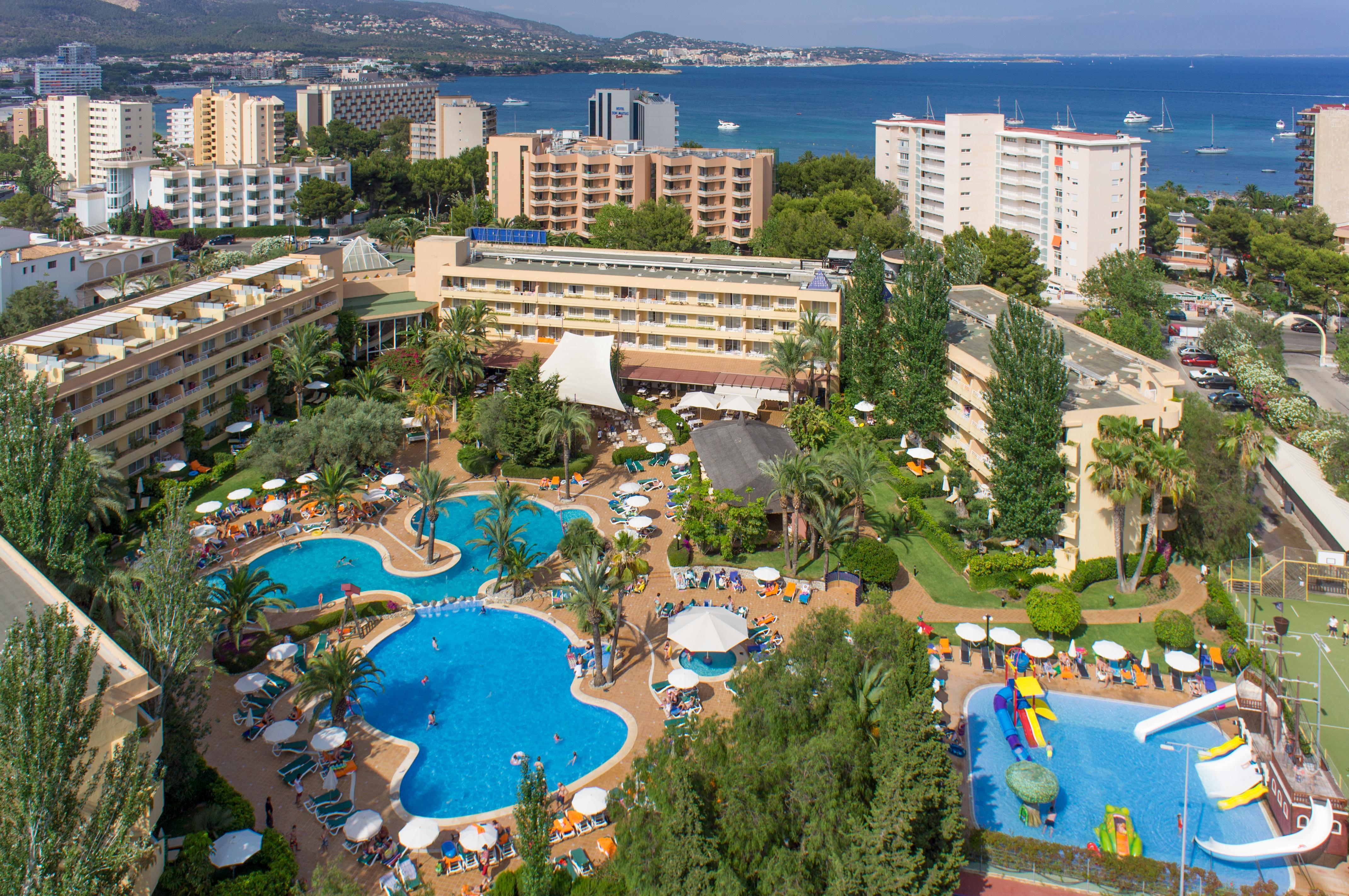 Aparthotel Zafiro