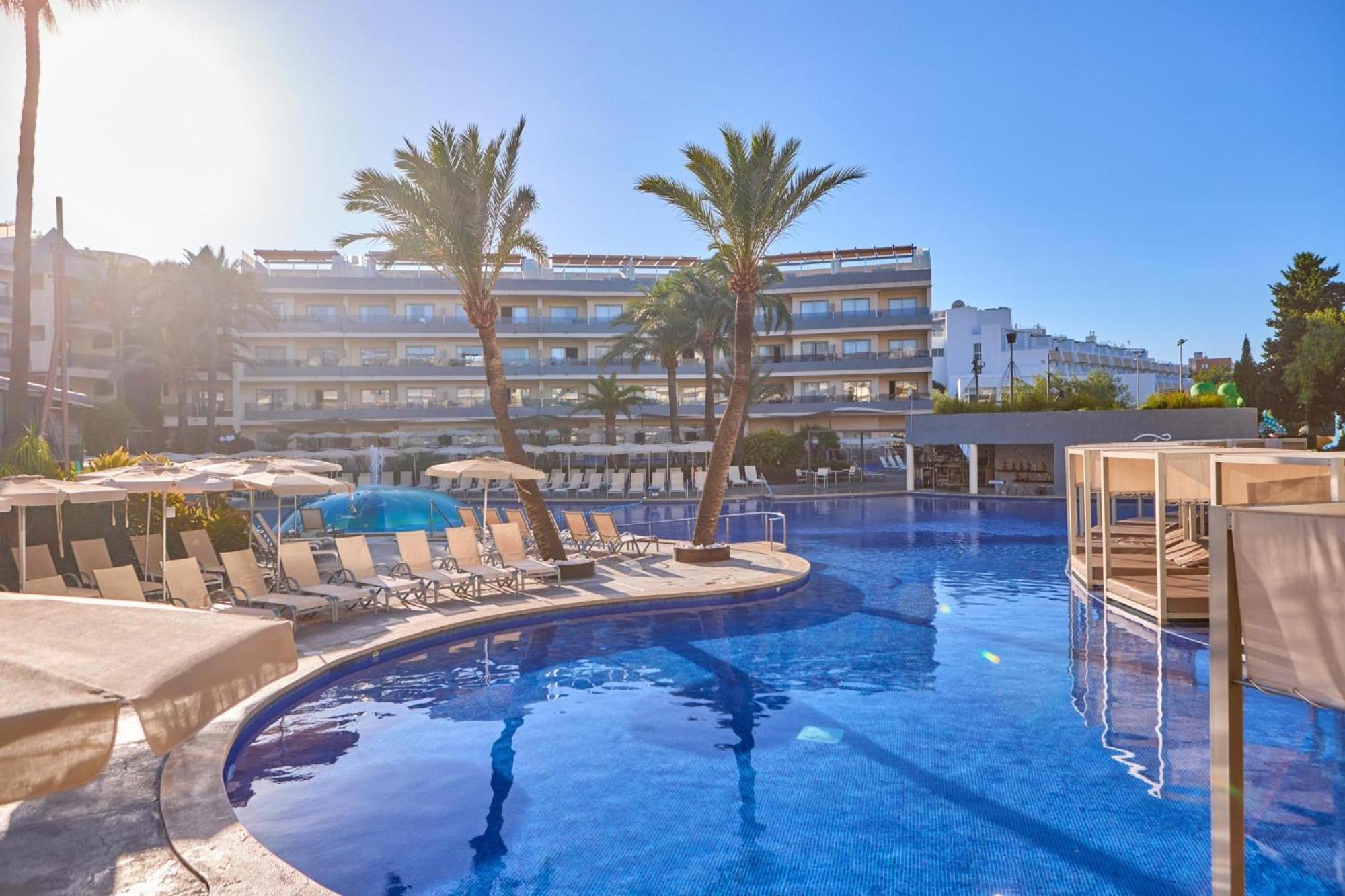 Aparthotel Zafiro