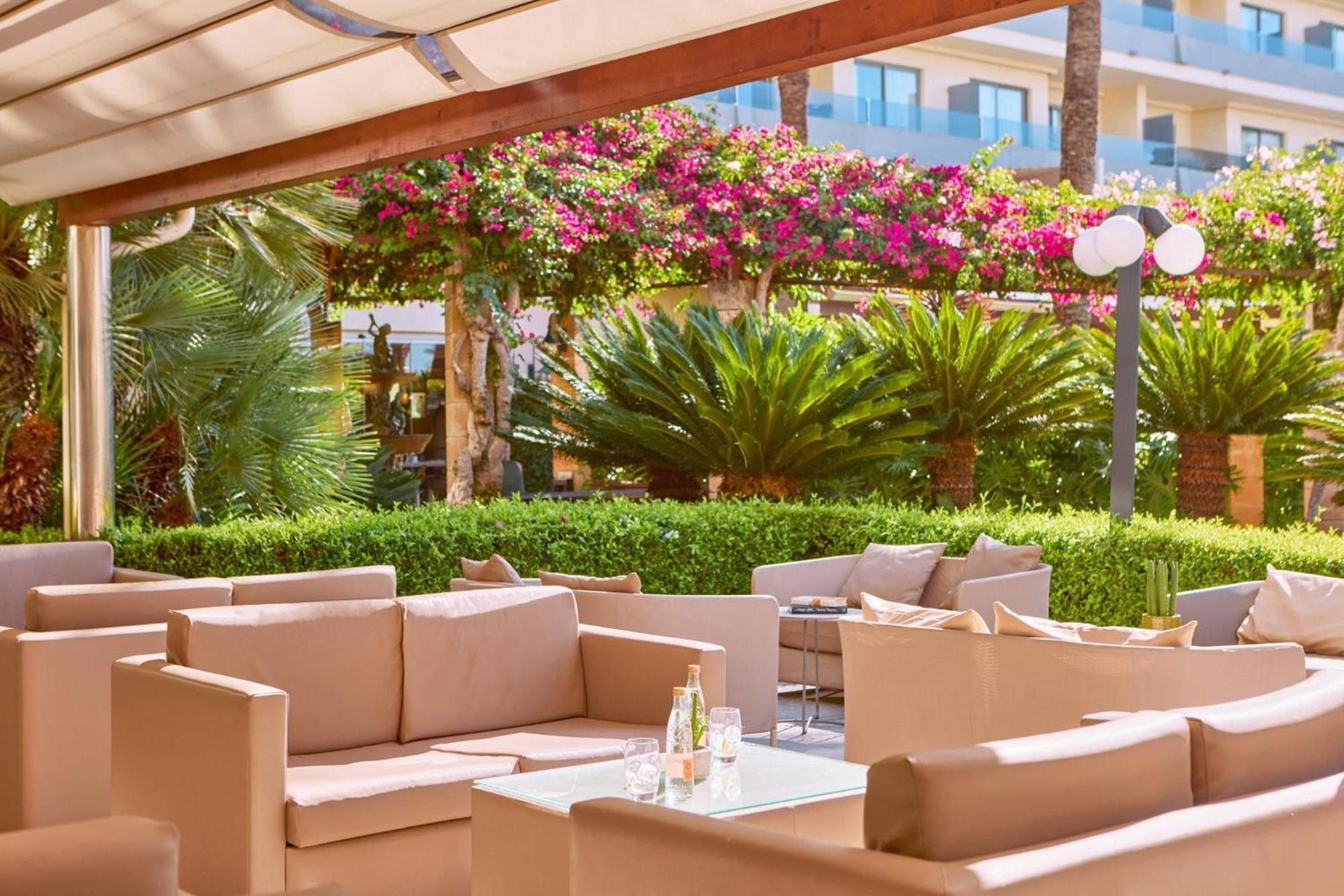 Aparthotel Zafiro 4*
