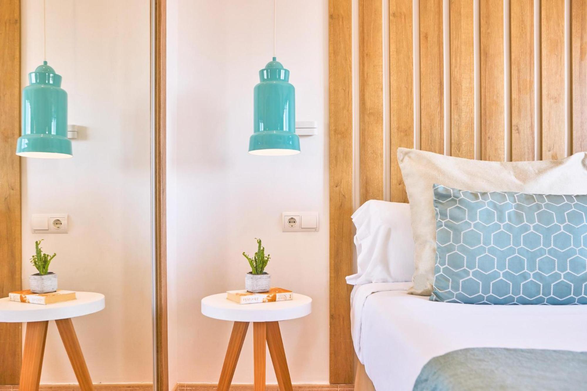 Aparthotel Zafiro 4*