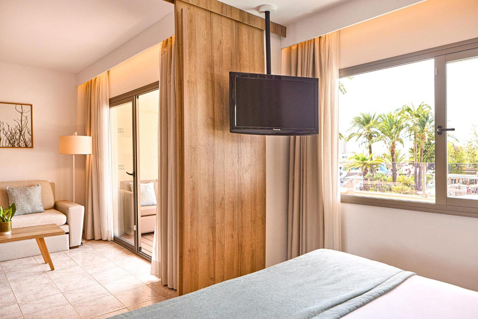 Zafiro Aparthotel